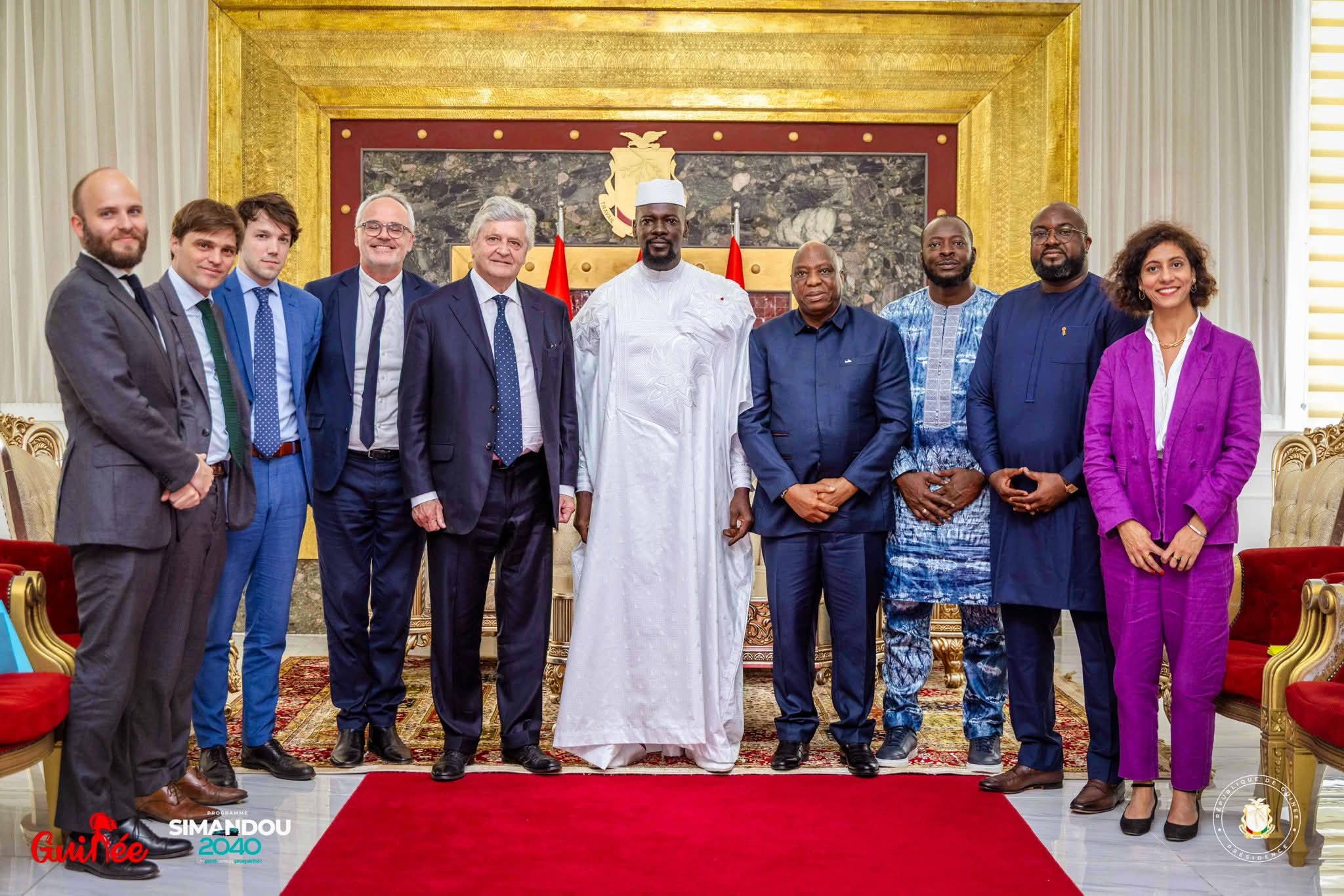 Coopération : Mamadi Doumbouya reçoit l'émissaire du président Emmanuel Macron au Palais Mohamed V 