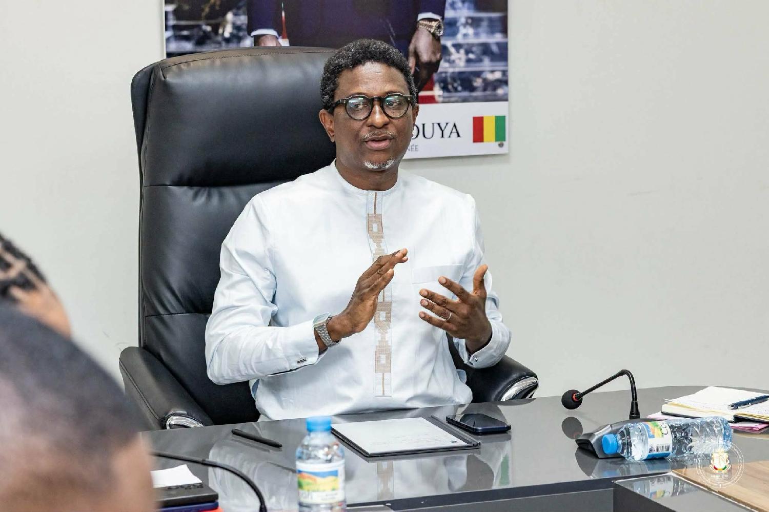 Drame, fraude et réforme historique : Alpha Bacar Barry prend la parole avant les résultats du Bac 2026