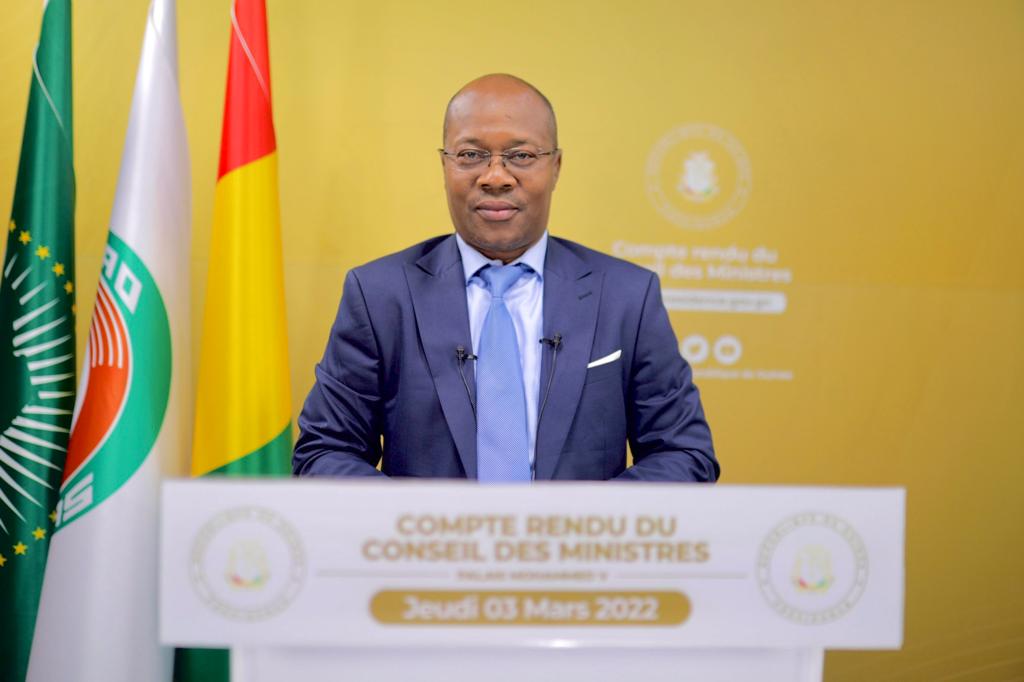 Passeports biométriques : La Guinée liée par un contrat contraignant jusqu'en 2028 à la société IRIS de Malaisie 