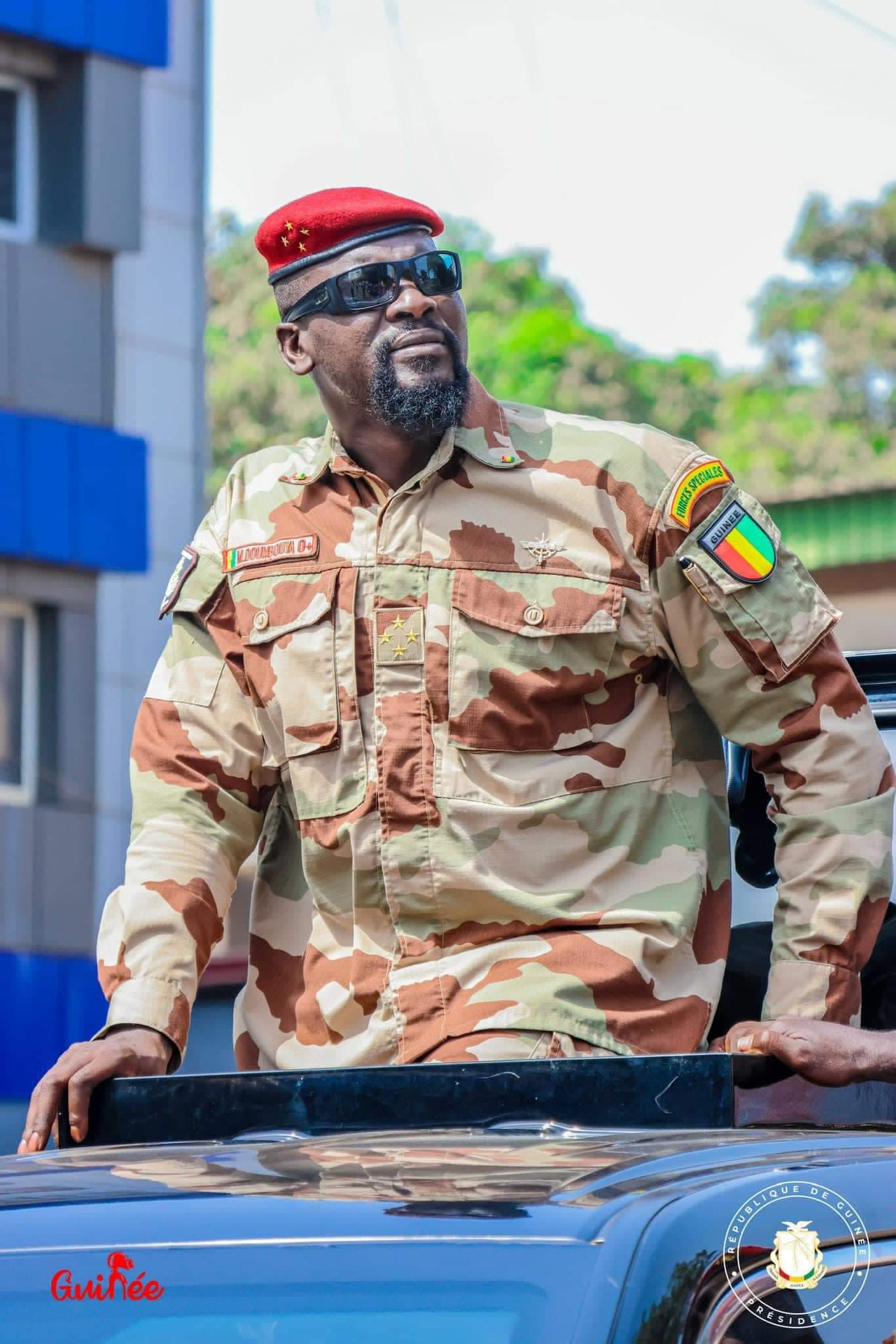 Guinée :  Lettre du très très indépendant journaliste Abdoul Latif Diallo  à Doumbouya 