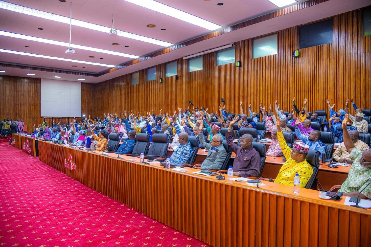 Guinée : budget rectificatif 2026, entre soutien aux ménages et réduction des investissements